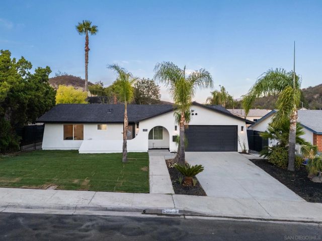 12505 Mustang Dr, Poway, CA 92064