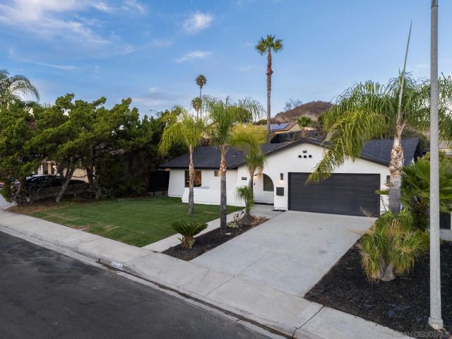 12505 Mustang Dr, Poway, CA 92064