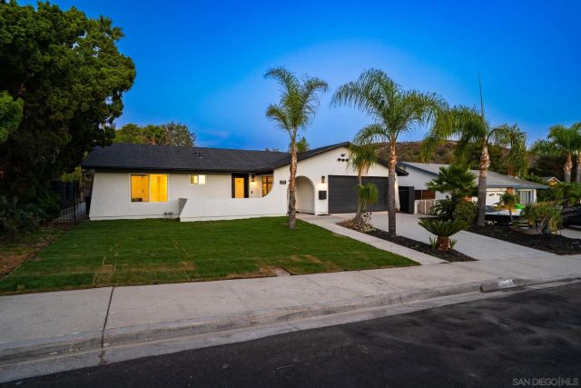 12505 Mustang Dr, Poway, CA 92064