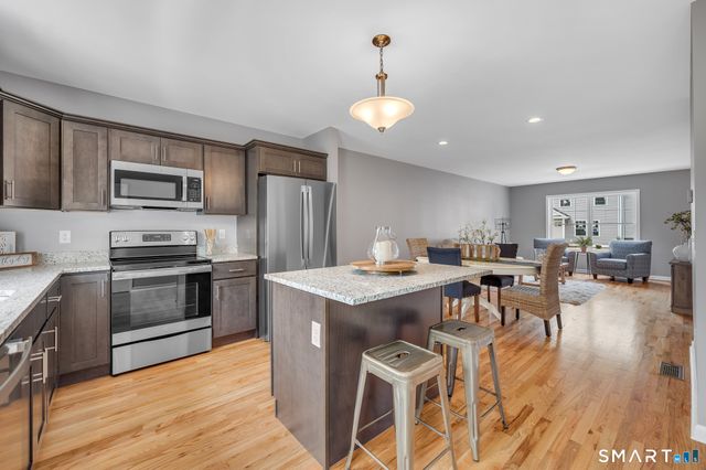 88 Woodhouse Avenue 3, Wallingford, CT 06492