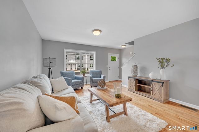 88 Woodhouse Avenue 3, Wallingford, CT 06492