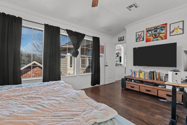 1047 Giberson WAY, Buda, TX 78610