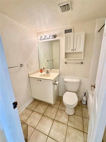 2501 S Ocean Drive 1005, Hollywood, FL 33019
