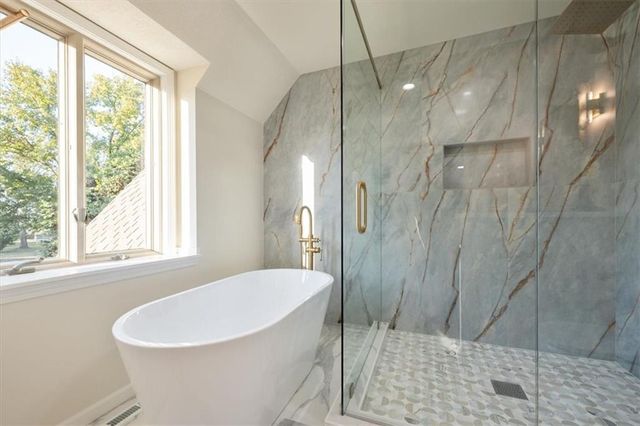 3680 W 194th Street, Stilwell, KS 66085