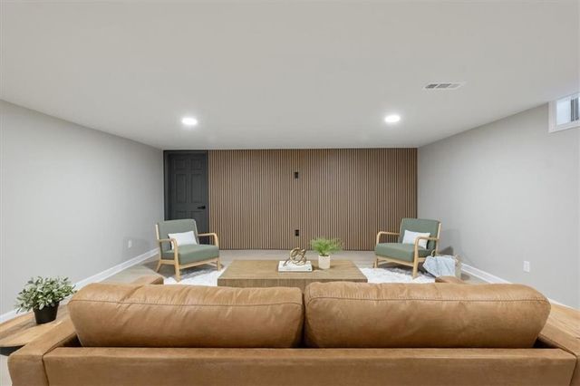 3680 W 194th Street, Stilwell, KS 66085