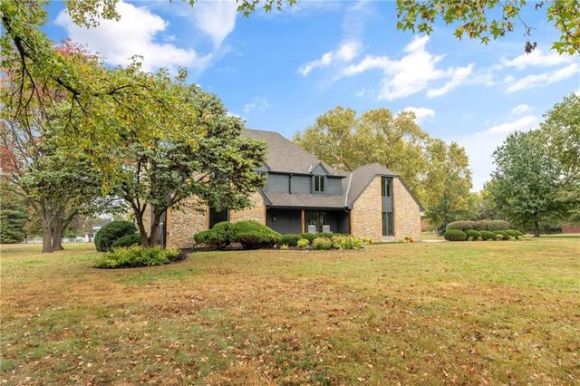 3680 W 194th Street, Stilwell, KS 66085