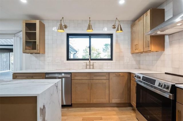 3680 W 194th Street, Stilwell, KS 66085