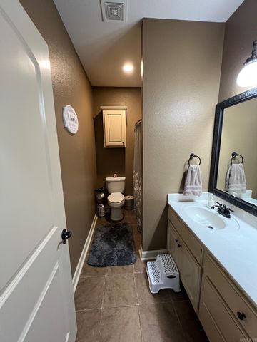 8 Lael Cove, Greenbrier, AR 72058