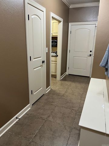 8 Lael Cove, Greenbrier, AR 72058