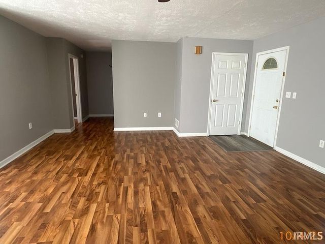 502 N New Years Day, Santa Claus, IN 47579