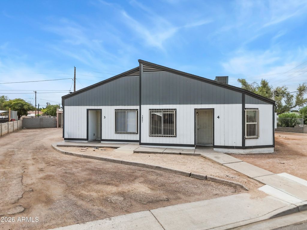 3801 N 23RD Drive, Phoenix, AZ 85015