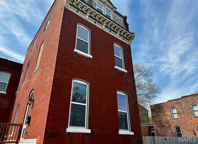 2827 Oregon Avenue, St Louis, MO 63118