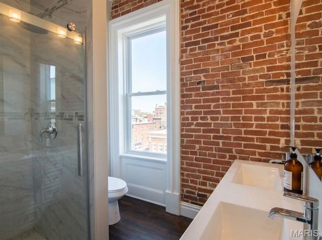 2827 Oregon Avenue, St Louis, MO 63118