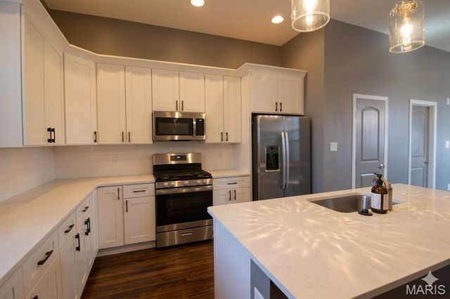 2827 Oregon Avenue, St Louis, MO 63118