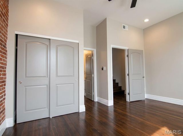 2827 Oregon Avenue, St Louis, MO 63118