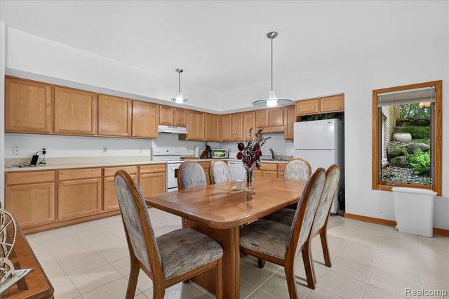 5388 Hartland Road, Fenton, MI 48430
