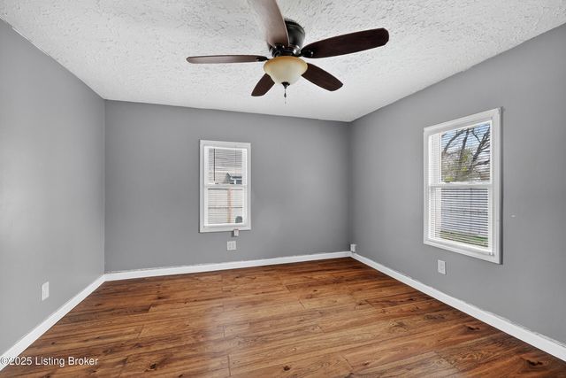 1605 Lou Gene Ave, Louisville, KY 40216