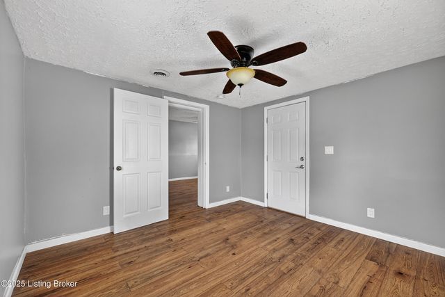 1605 Lou Gene Ave, Louisville, KY 40216