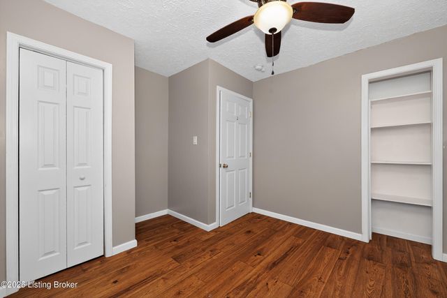 1605 Lou Gene Ave, Louisville, KY 40216