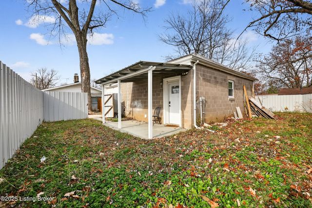 1605 Lou Gene Ave, Louisville, KY 40216