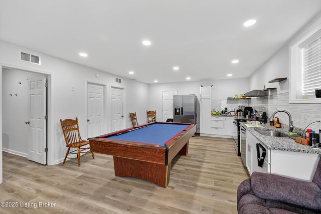 1605 Lou Gene Ave, Louisville, KY 40216