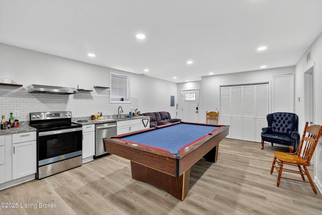 1605 Lou Gene Ave, Louisville, KY 40216