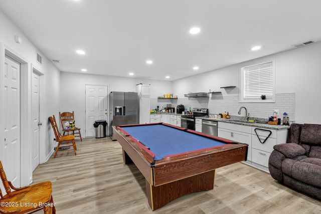 1605 Lou Gene Ave, Louisville, KY 40216