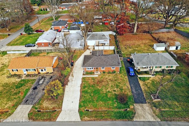 1605 Lou Gene Ave, Louisville, KY 40216