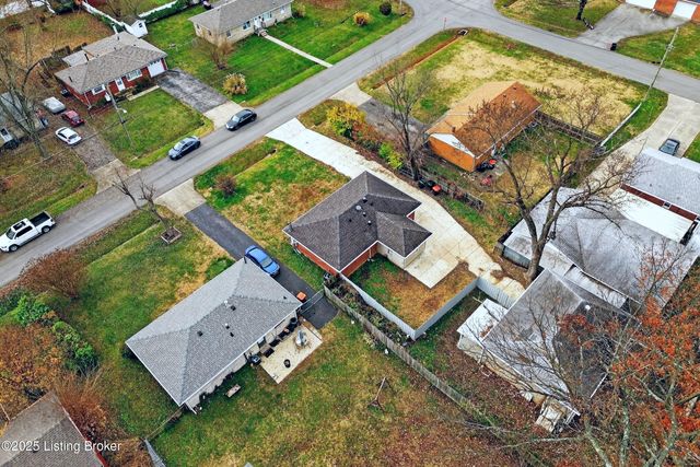 1605 Lou Gene Ave, Louisville, KY 40216