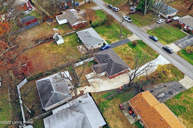 1605 Lou Gene Ave, Louisville, KY 40216