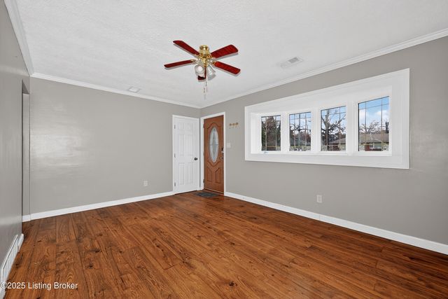 1605 Lou Gene Ave, Louisville, KY 40216