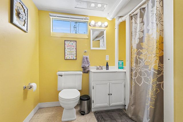 1313 S Barclay Street, Bay City, MI 48706