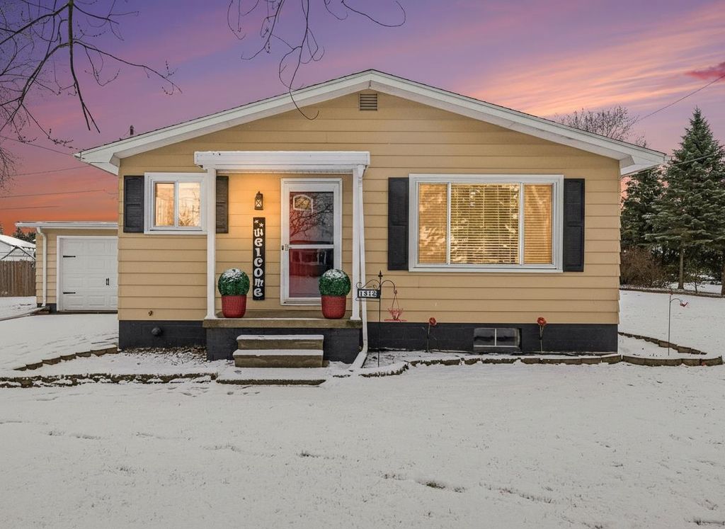 1313 S Barclay Street, Bay City, MI 48706