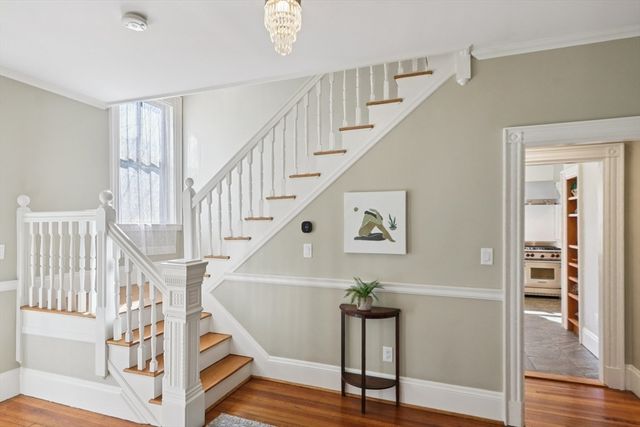 35 Frances St, Melrose, MA 02176