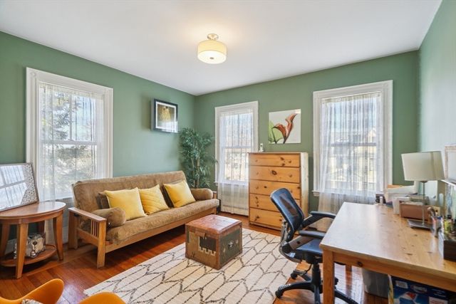35 Frances St, Melrose, MA 02176