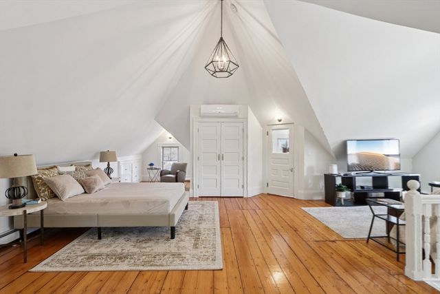 35 Frances St, Melrose, MA 02176