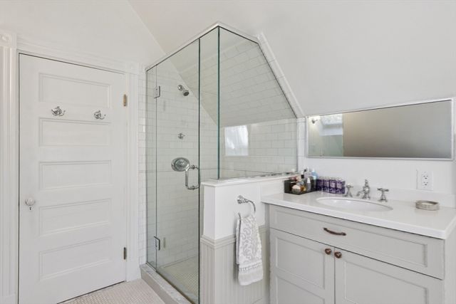 35 Frances St, Melrose, MA 02176
