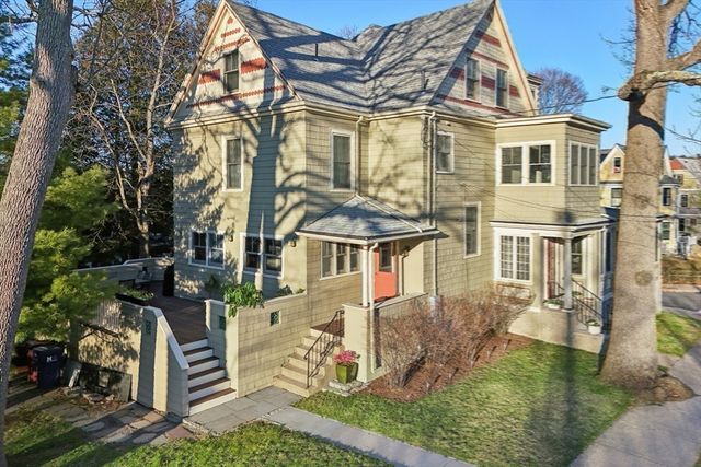 35 Frances St, Melrose, MA 02176