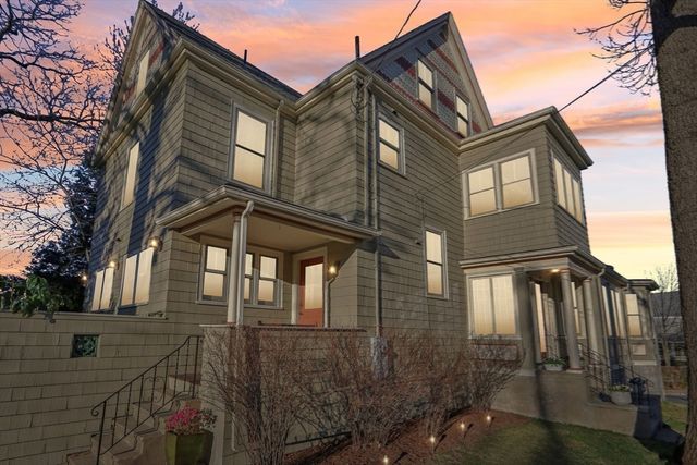 35 Frances St, Melrose, MA 02176