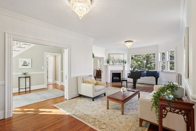 35 Frances St, Melrose, MA 02176