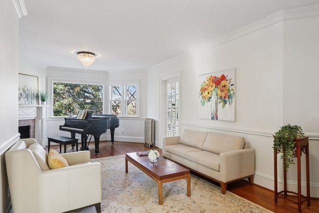 35 Frances St, Melrose, MA 02176