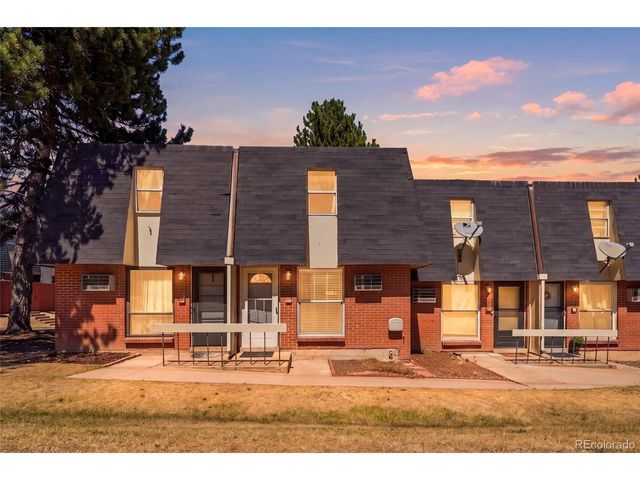 5846 S Pearl St, Centennial, CO 80121