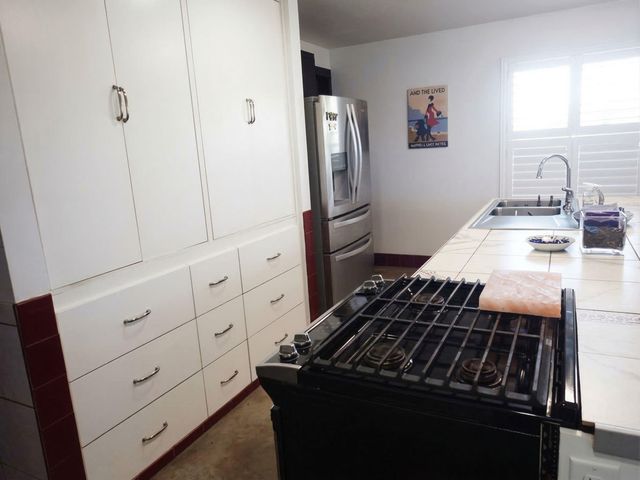 142 Zimmerhanzel Road, Flatonia, TX 78941