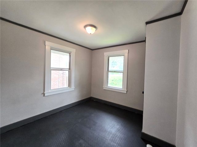 231 Connecticut Ave, Clairton, PA 15025