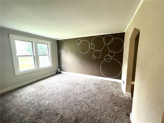 231 Connecticut Ave, Clairton, PA 15025