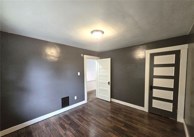 231 Connecticut Ave, Clairton, PA 15025