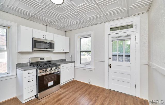 5021 Ray Avenue, St Louis, MO 63116