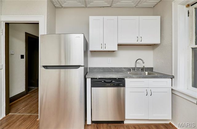 5021 Ray Avenue, St Louis, MO 63116