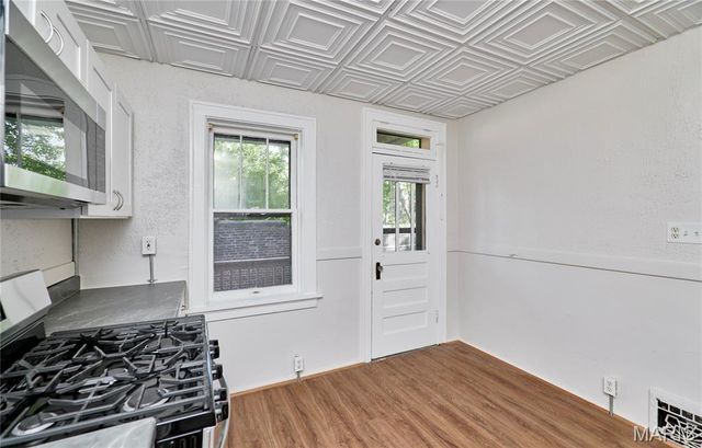 5021 Ray Avenue, St Louis, MO 63116