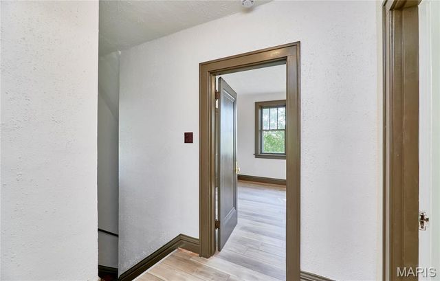 5021 Ray Avenue, St Louis, MO 63116